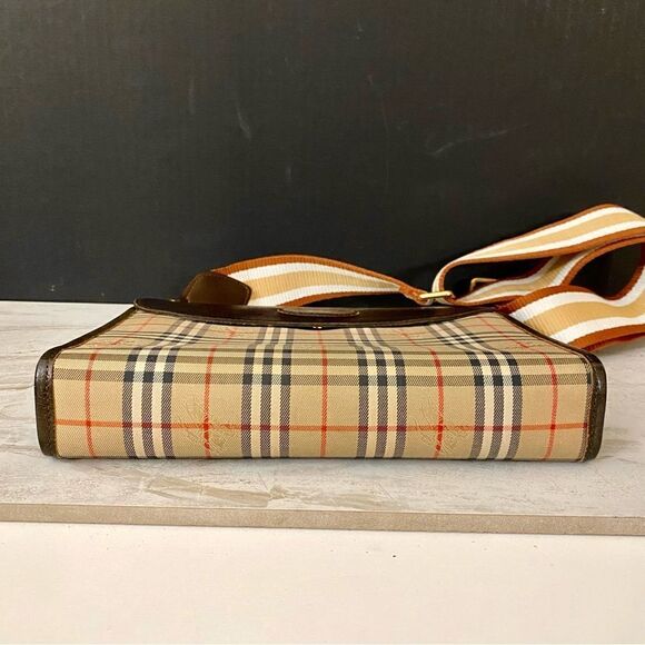 BURBERRYS Nova Check Canvas Leather Clutch/Crossbody - Picture 13 of 17